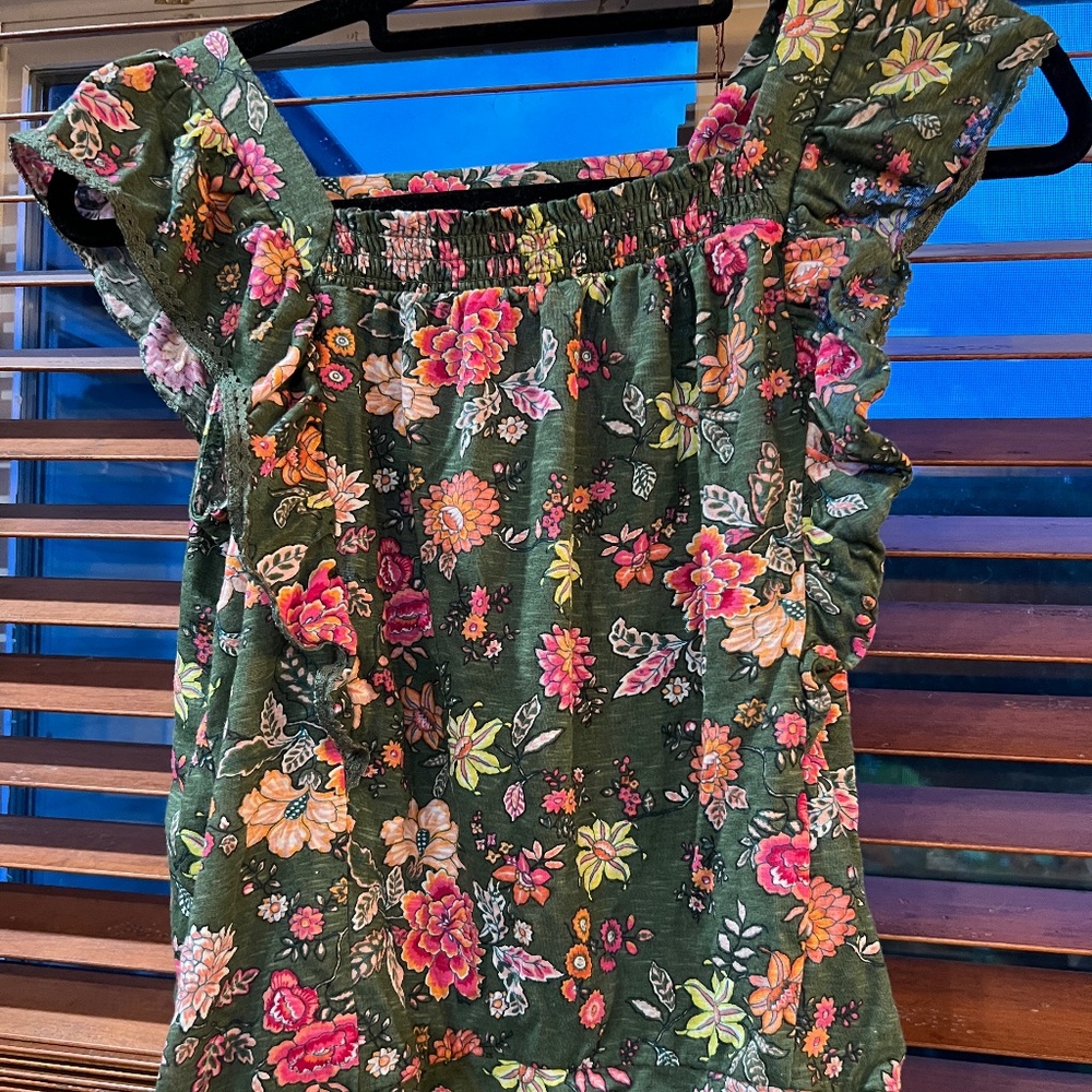 Floral Ann Taylor Loft Summer Top